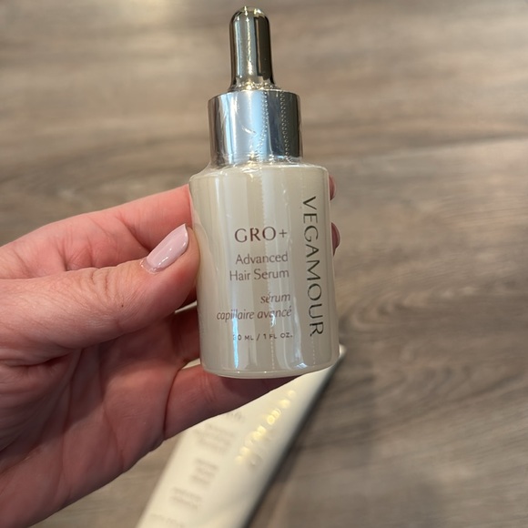 NEW ⚡️Vegamour Gro+ Advanced Hair trio - Picture 5 of 11